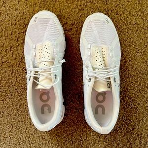 Women’s On Cloud